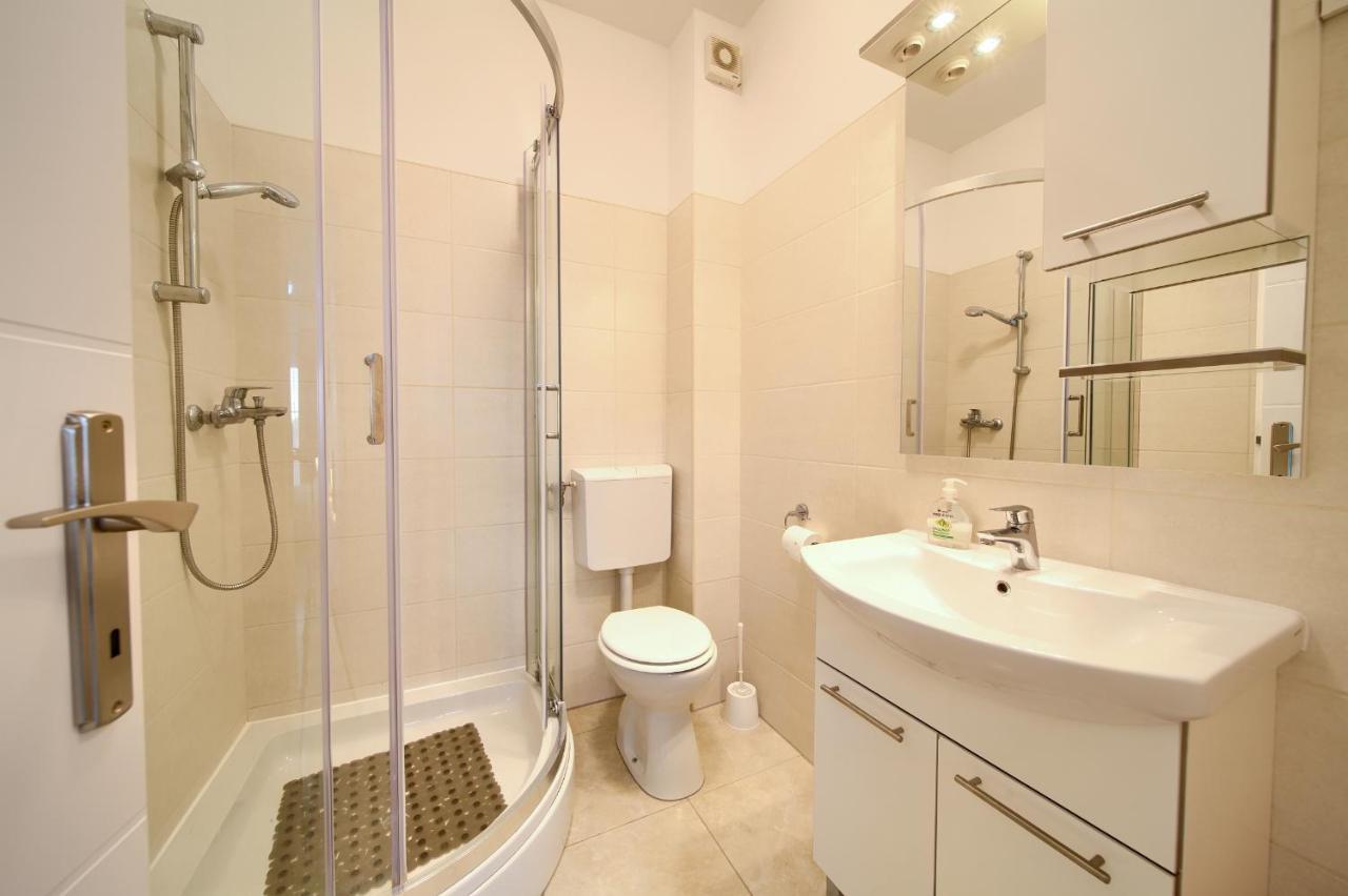 Apartmani Mara Matic Малинска Экстерьер фото