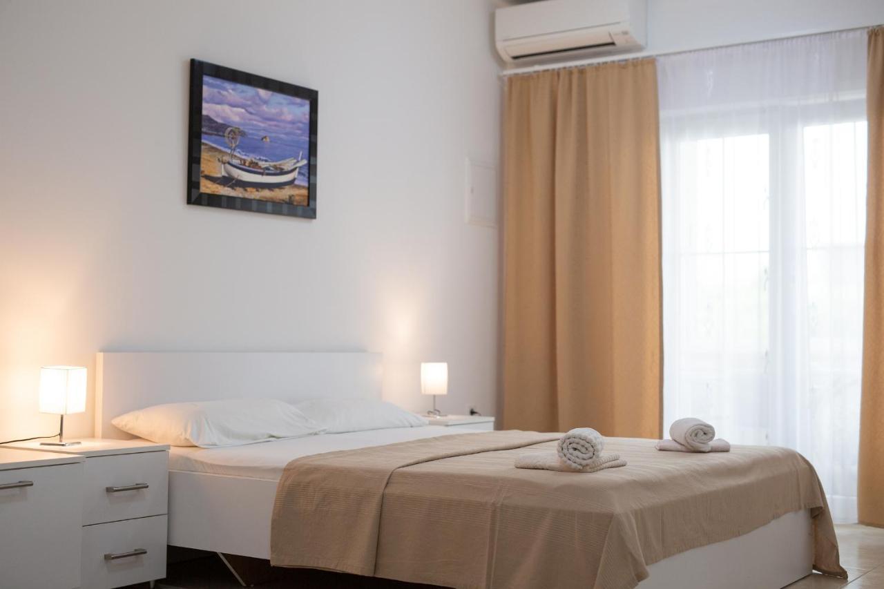 Apartmani Mara Matic Малинска Экстерьер фото